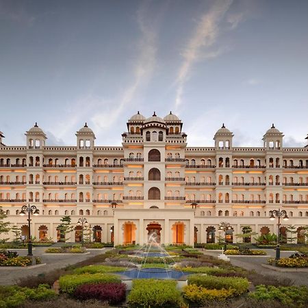 Uday Palace Navsari, A Member Of Radisson Individuals 외부 사진