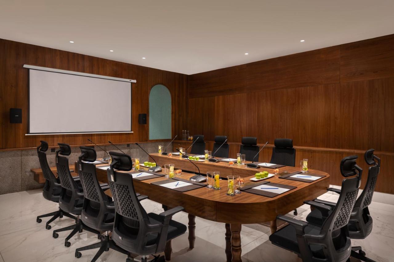 Uday Palace Navsari, A Member Of Radisson Individuals 외부 사진