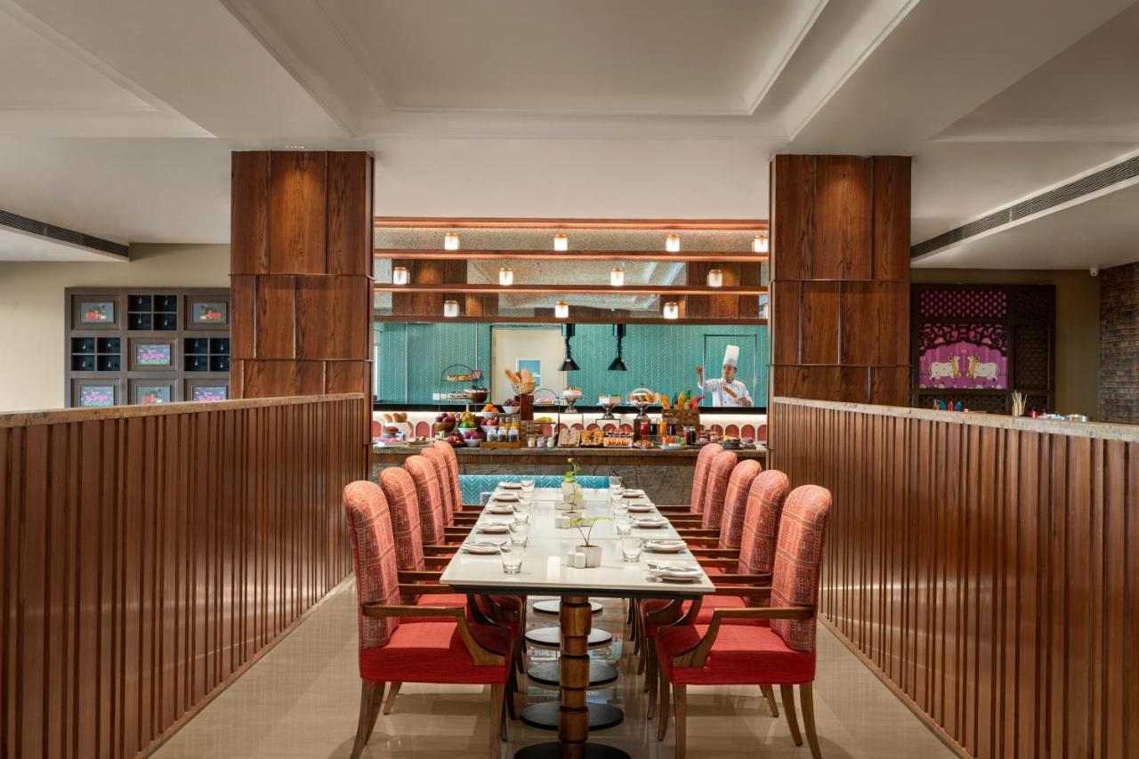 Uday Palace Navsari, A Member Of Radisson Individuals 외부 사진