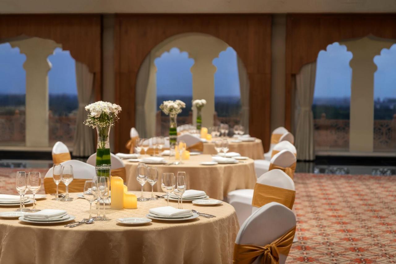 Uday Palace Navsari, A Member Of Radisson Individuals 외부 사진