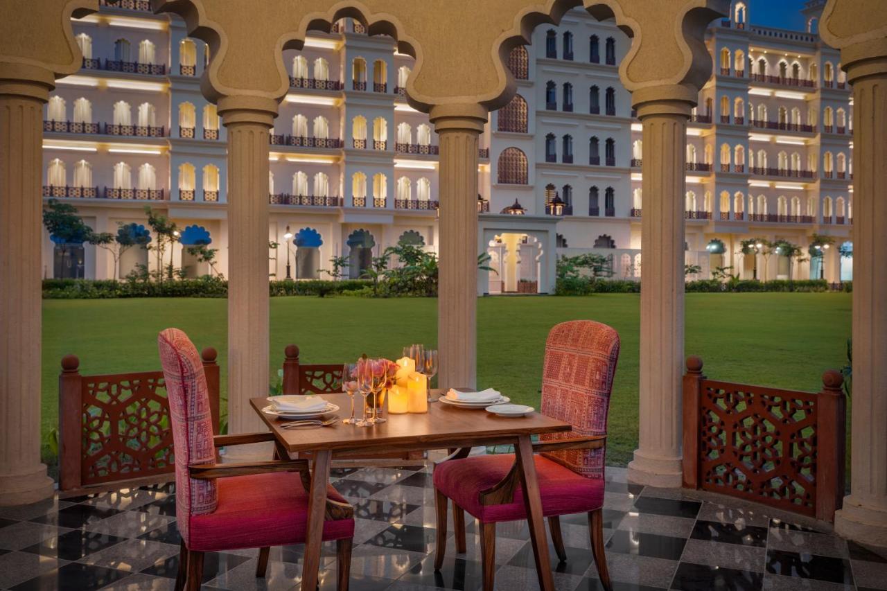 Uday Palace Navsari, A Member Of Radisson Individuals 외부 사진